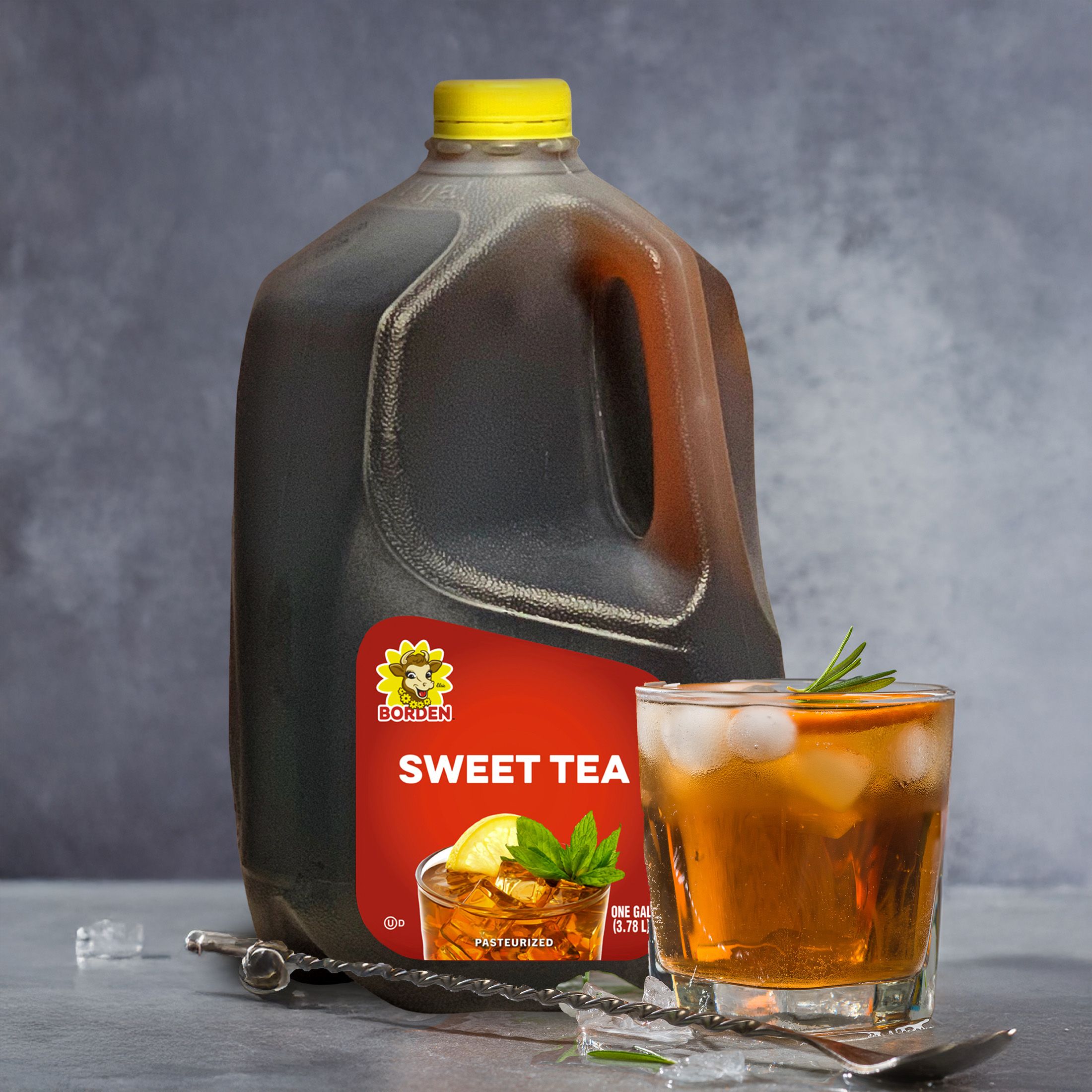 Borden_SweetTea_Gallon_Lifestyle (1).jpg